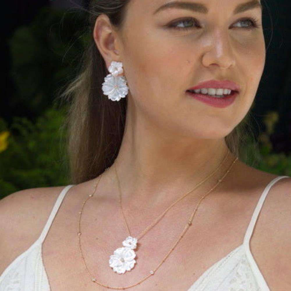 925 Sterling Silver Flower MOP Necklace