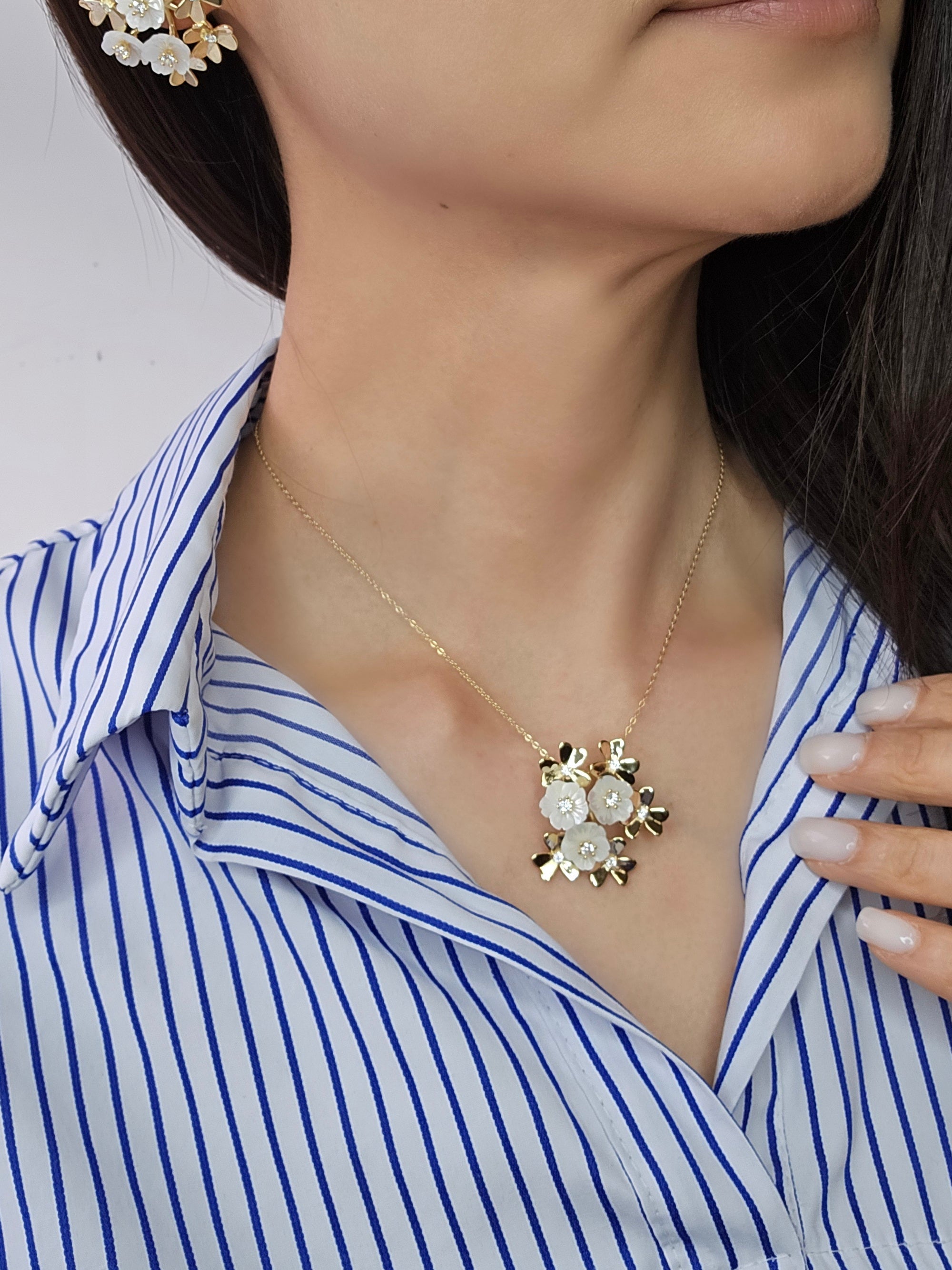 925 Sterling Silver MOP Exquisite Clover Necklaces