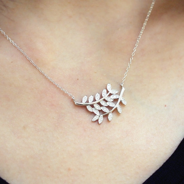 925 Sterling Silver Leaf Necklace