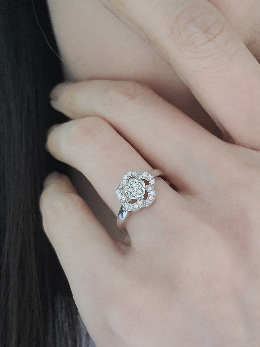 925 Silver Cubic Zirconia Flower Engagement Ring